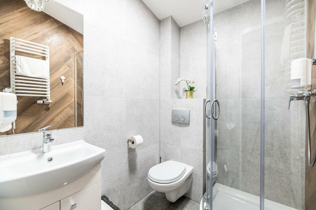 Lubomirskiego 23 Residence - Great Location, 10 Min To Main Square By Foot, Right Next To Main Rail And Bus Station Krasków Eksteriør bilde